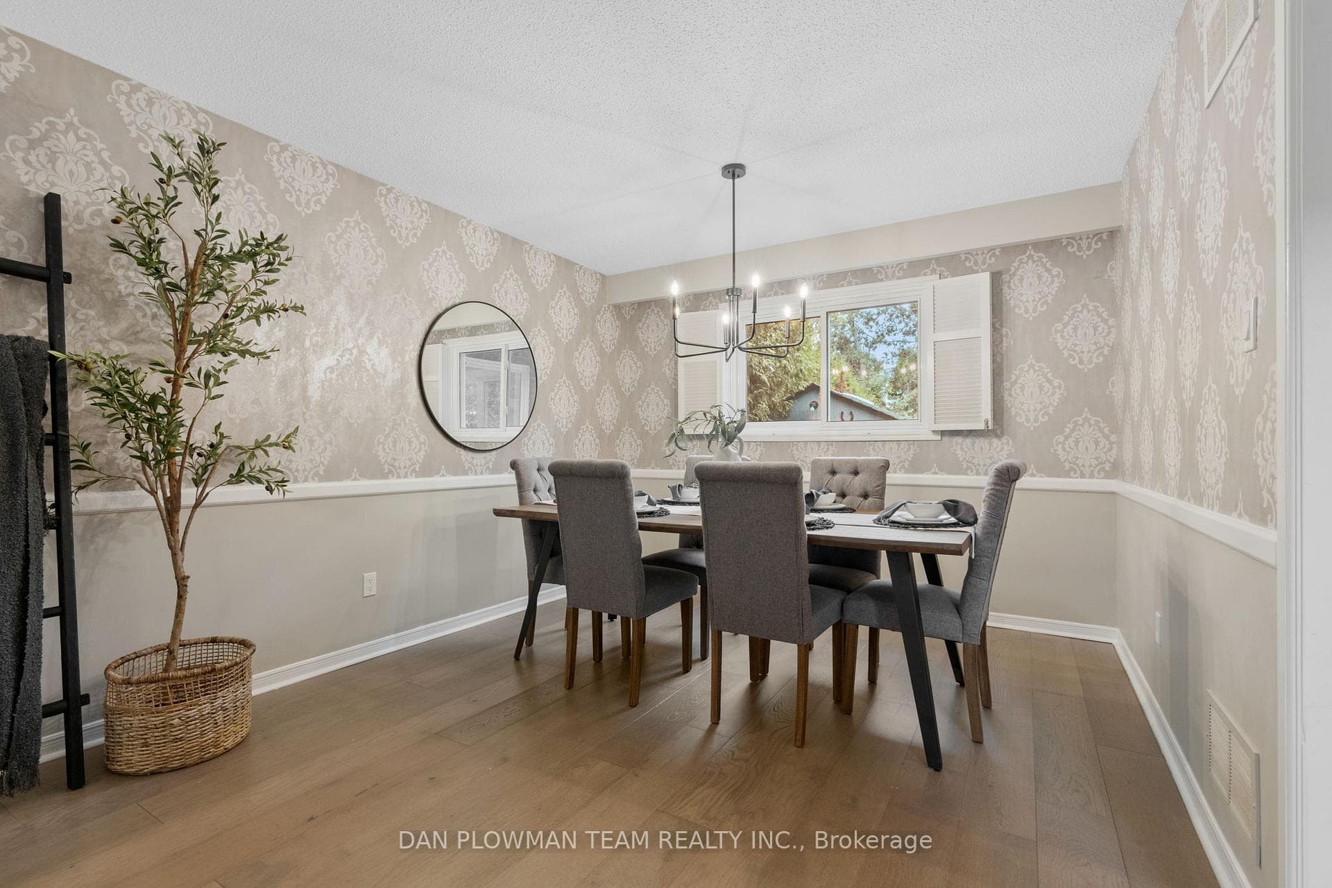 8 Longfellow Court photo 10