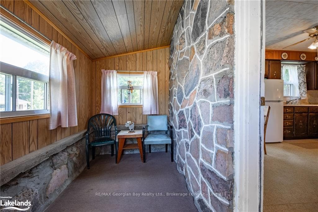 501 JOHNSON Street photo 8