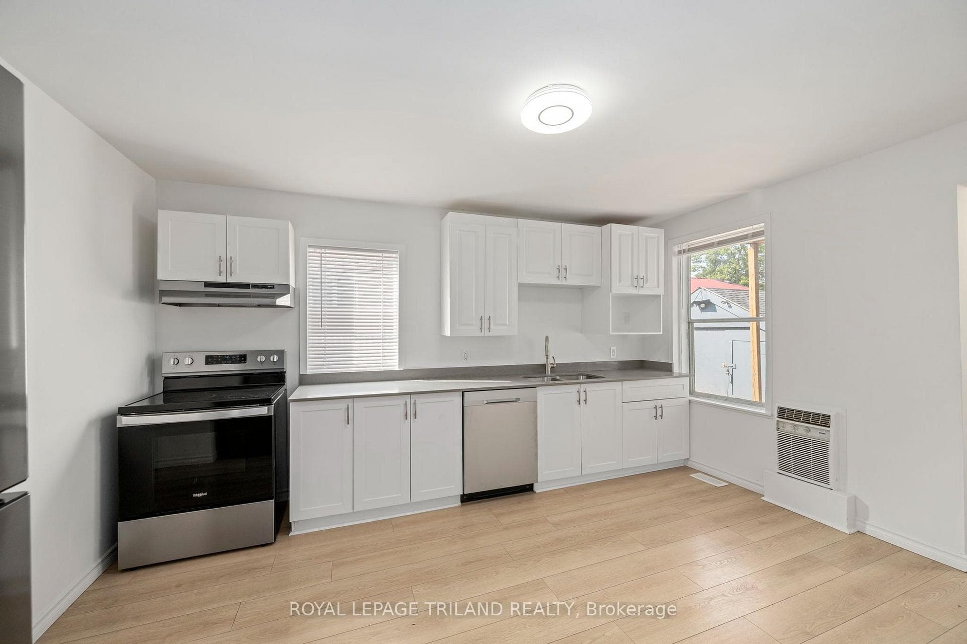 97 William Street photo 8