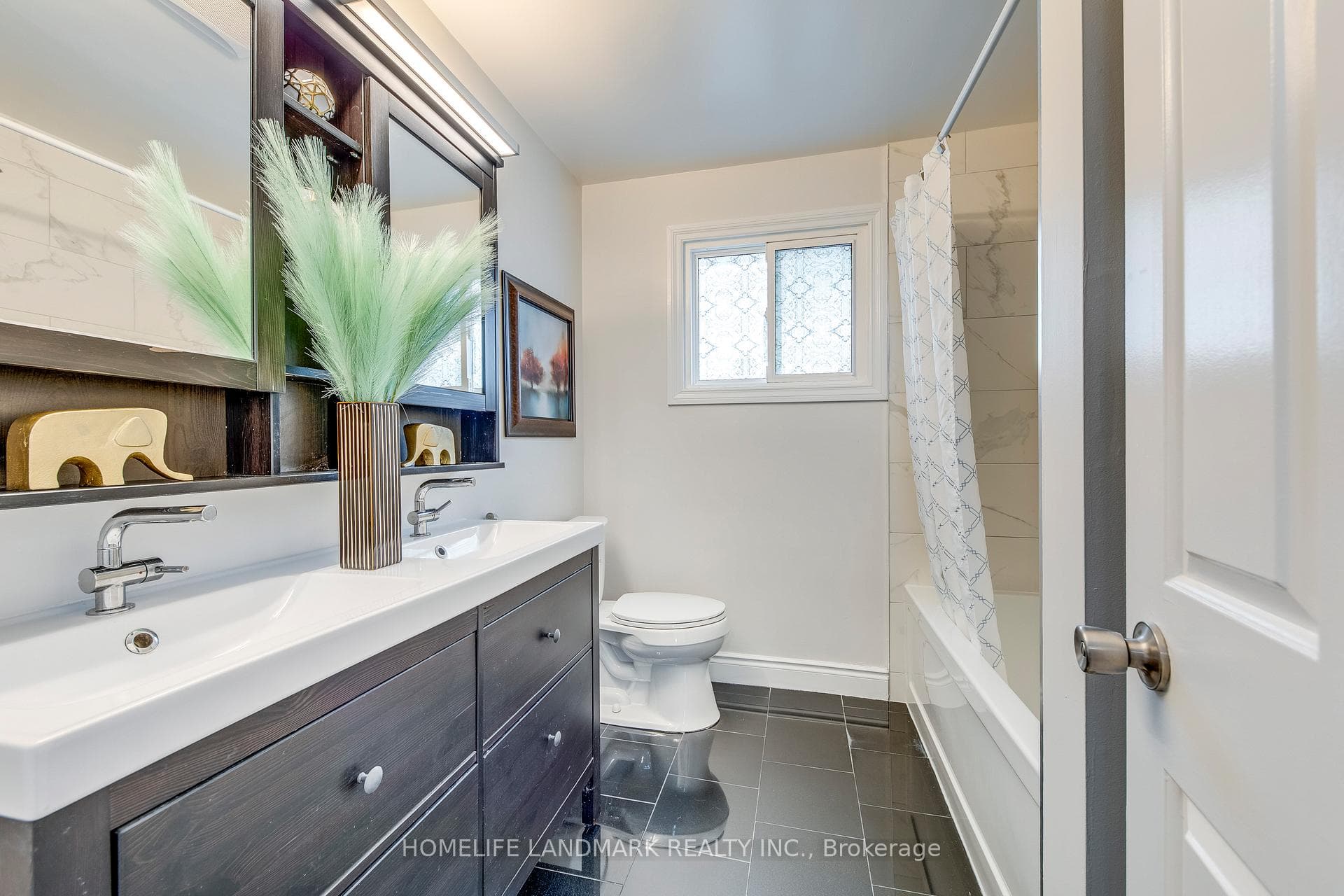 1141 Pilgrims Way photo 18