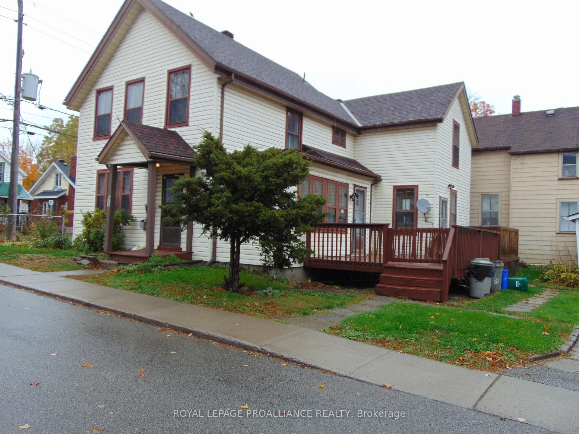 81 bethune Street Unit 1 photo 2