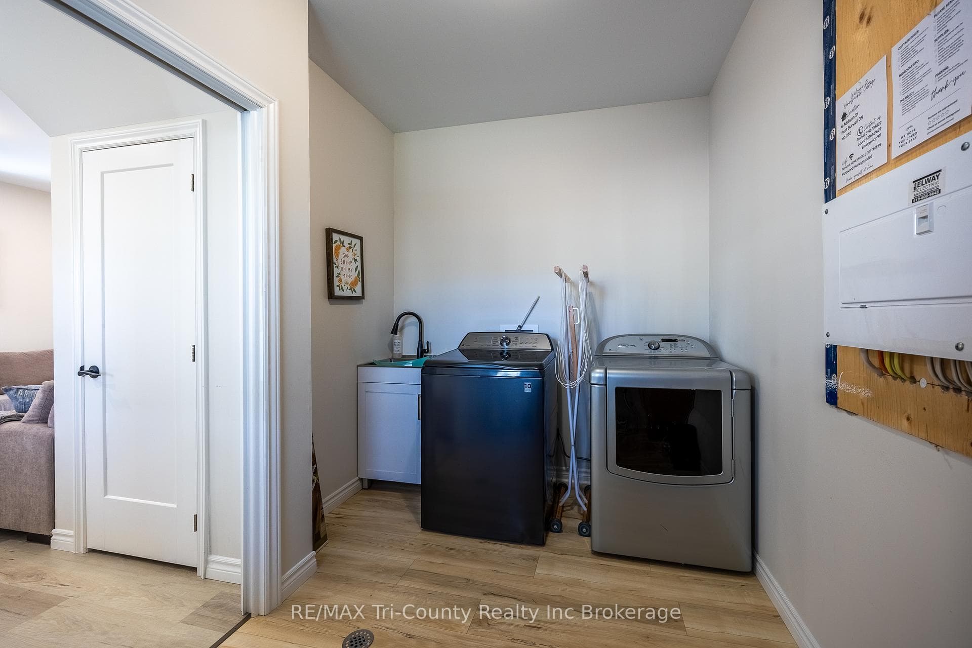 6 Addison Street photo 14