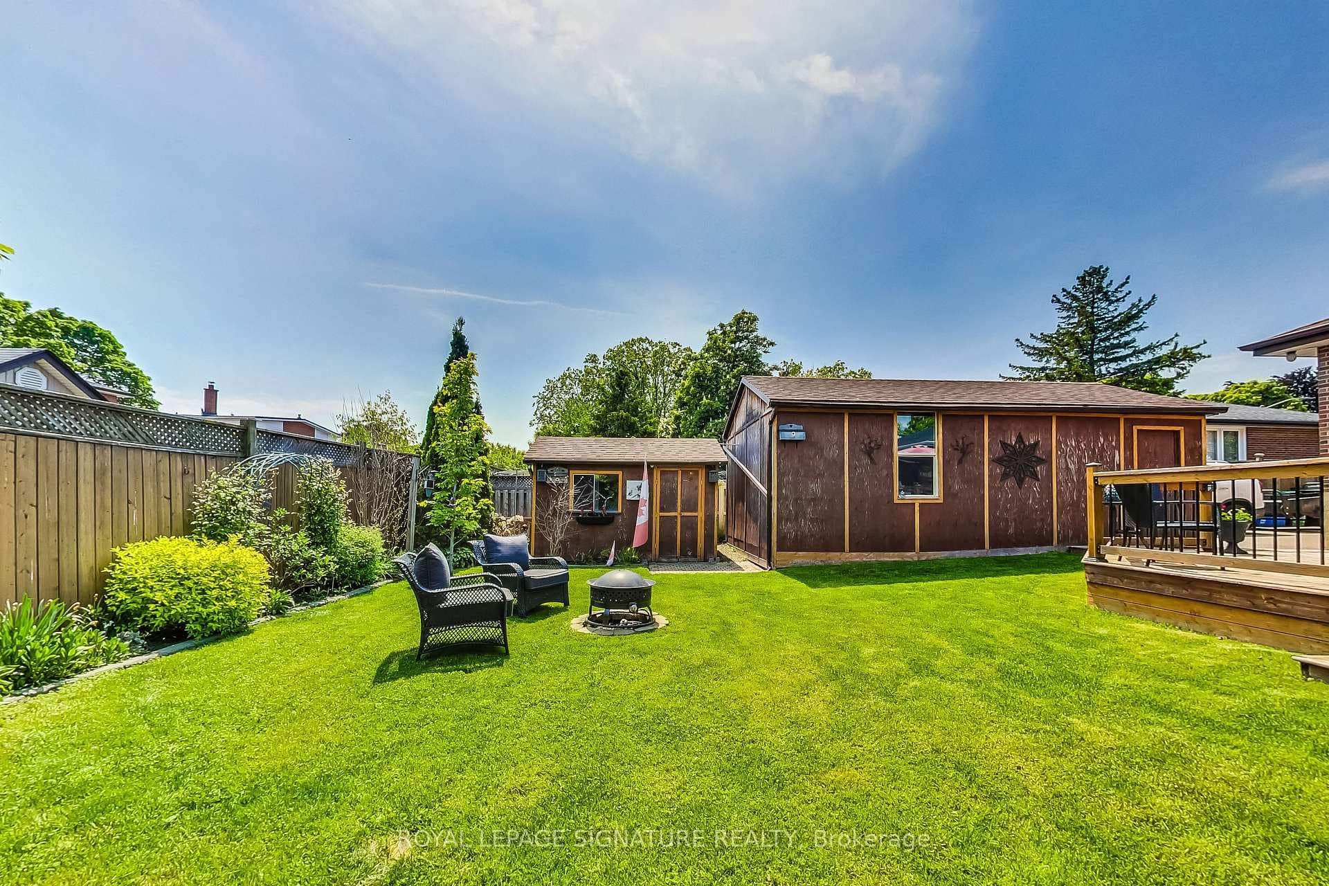 1258 Canvey Crescent photo 37