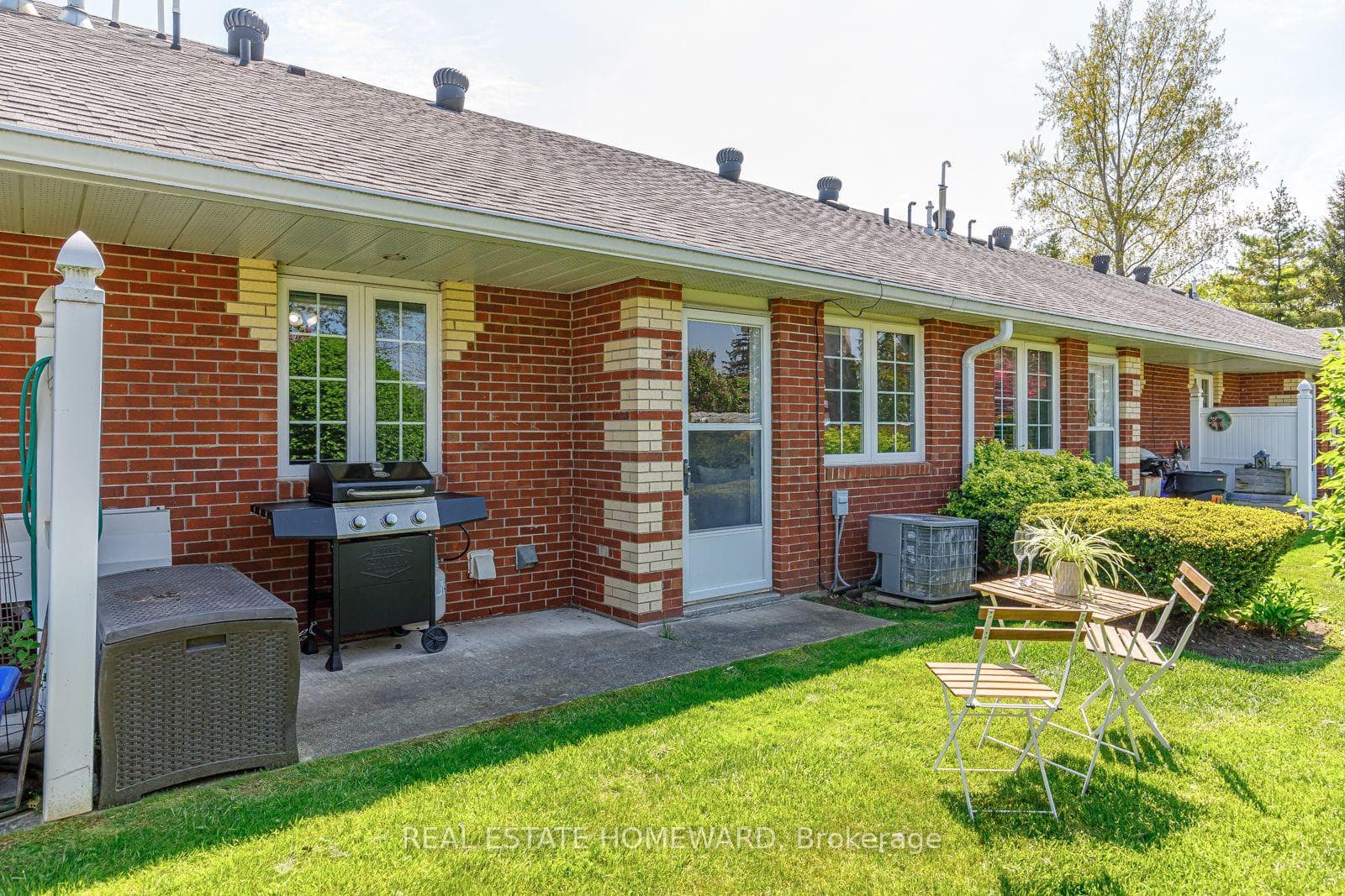 346 Peel Street Unit 3 photo 22