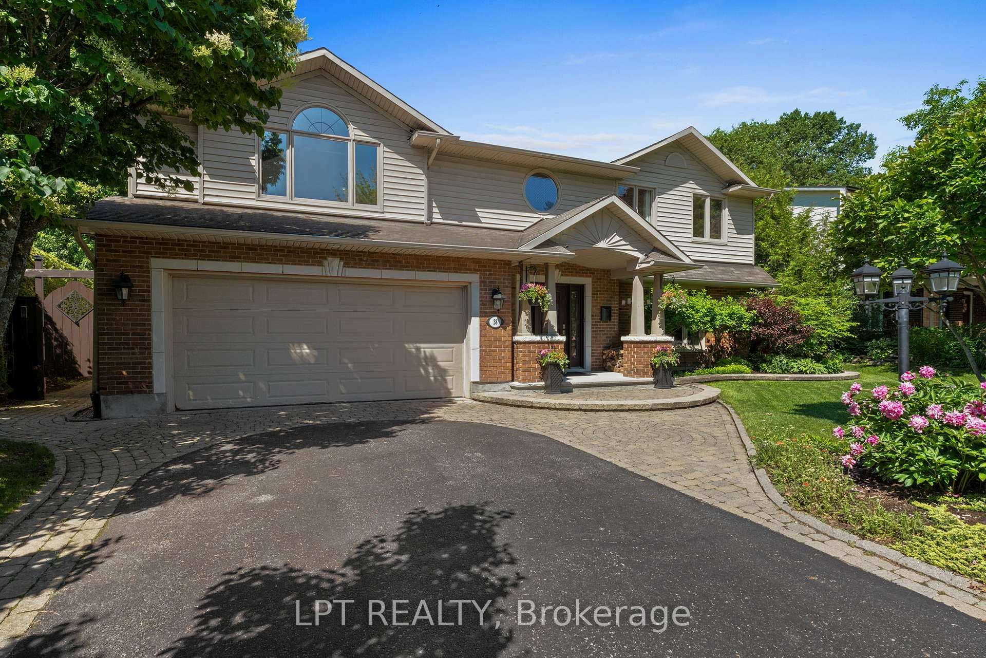 38 Glendenning Drive photo 2