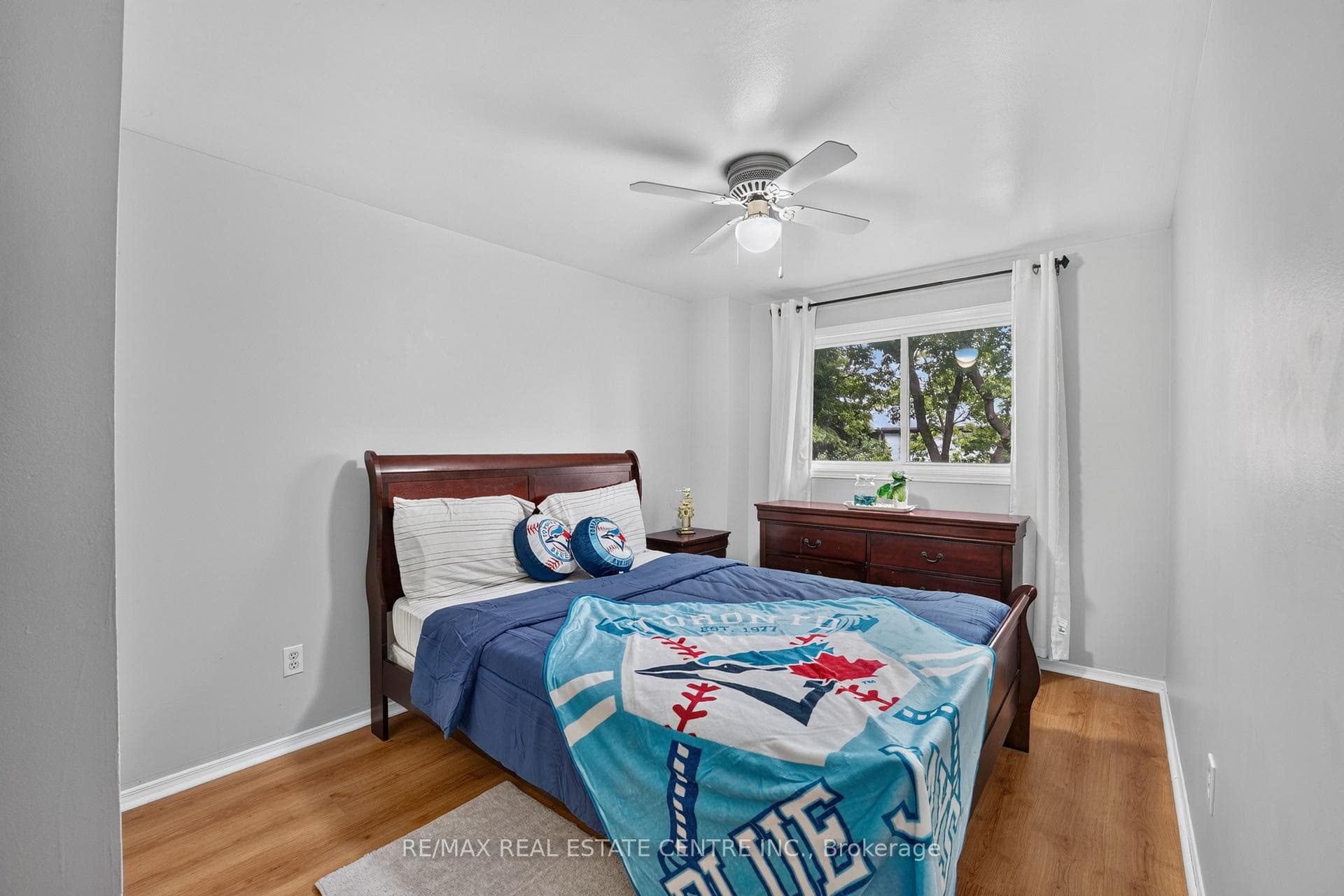 23 Burbank Crescent photo 20