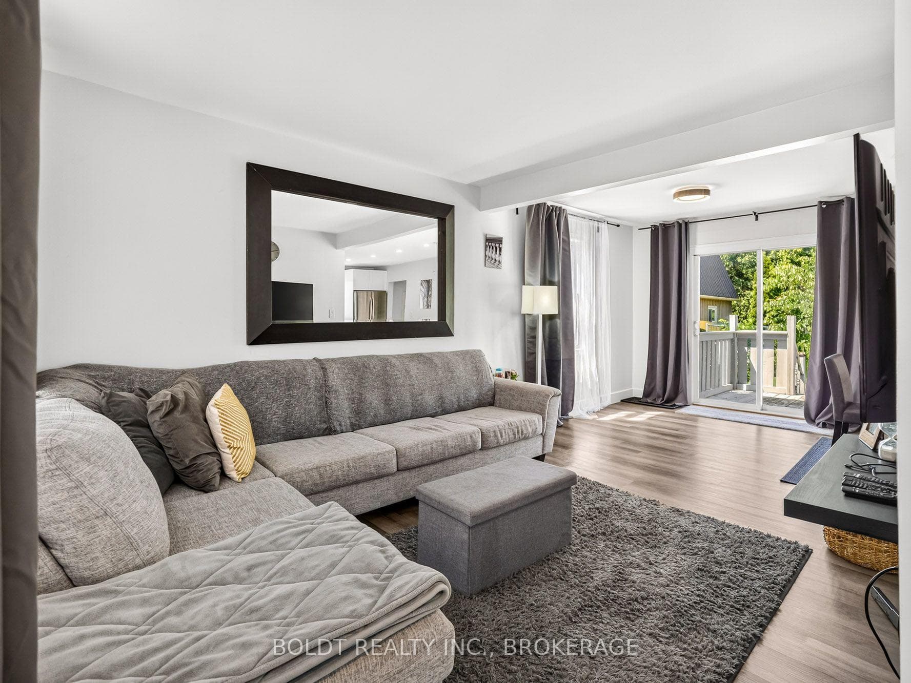 642 PENNER Road photo 12