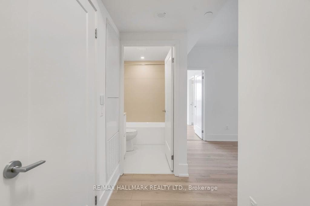 89 Church Street Unit 2107 photo 3
