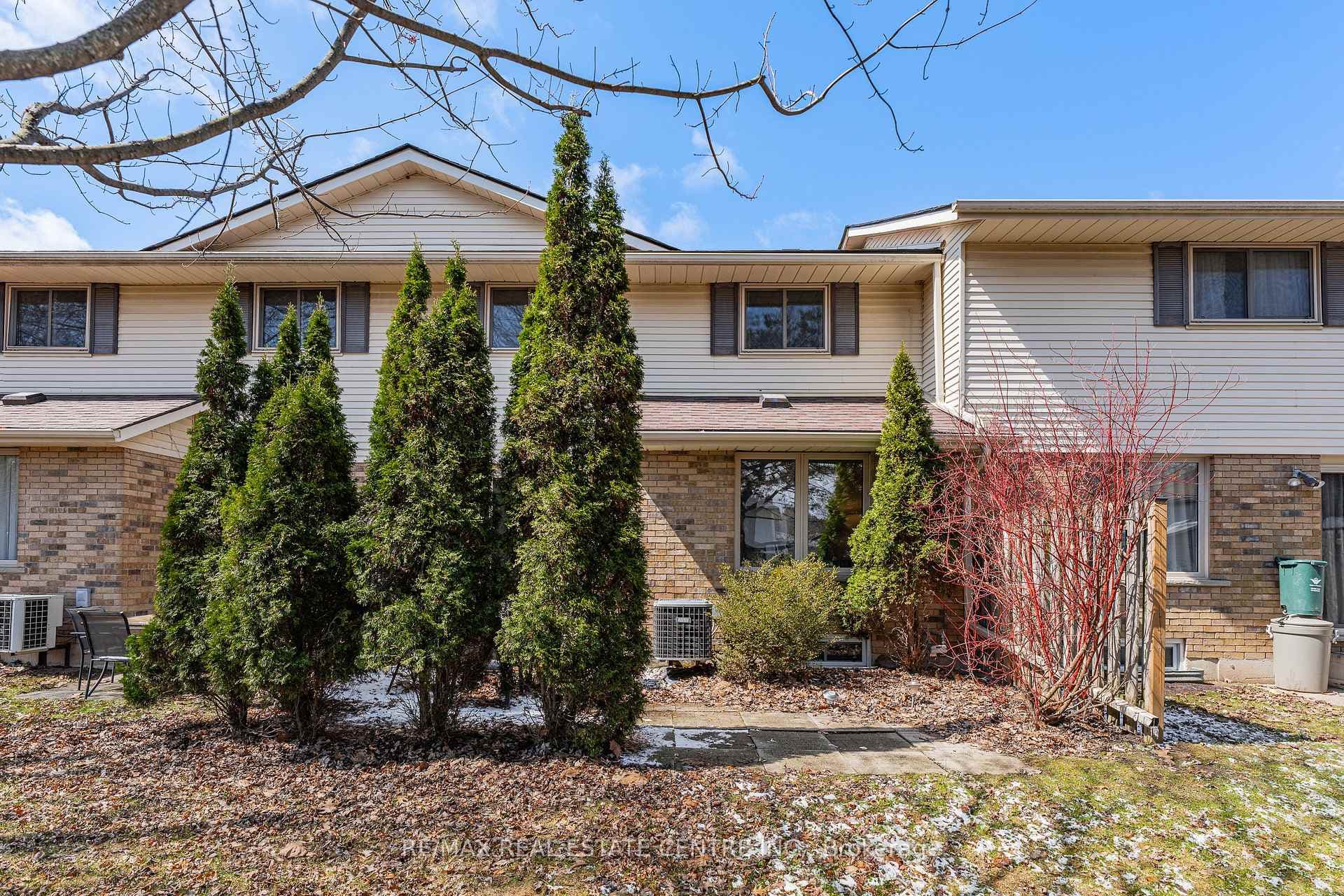 375 Kingscourt Drive Unit 20 photo 35