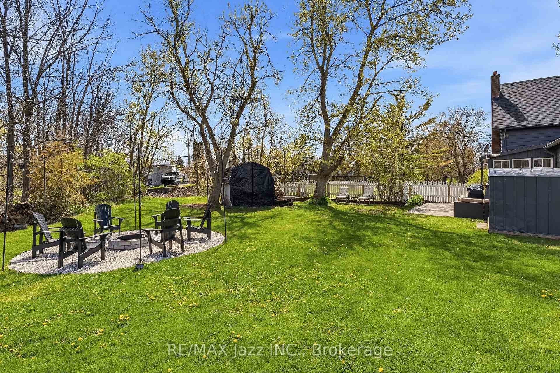 430 Eldon Road photo 39