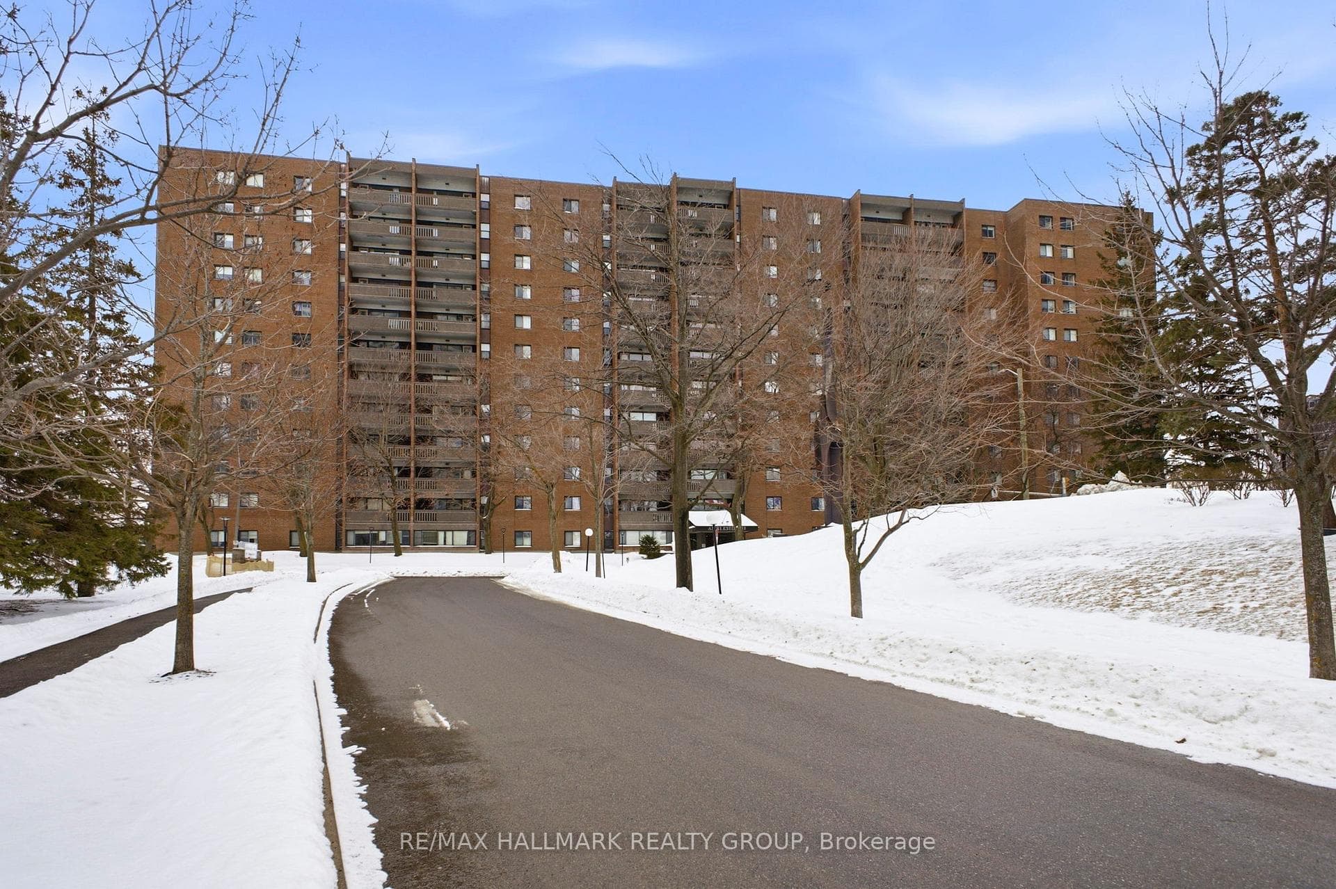 1100 Ambleside Drive Unit 315 photo 2