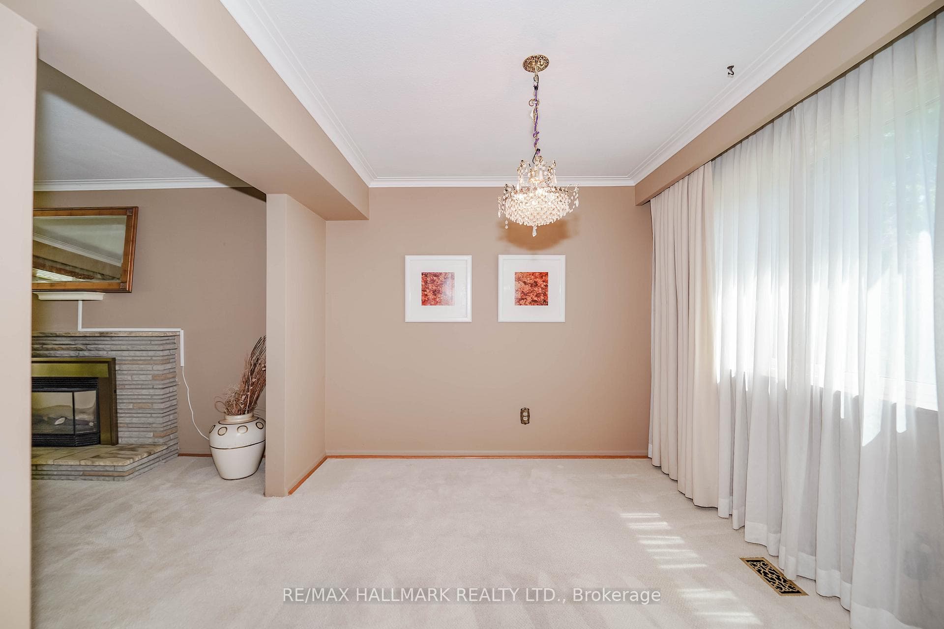 14 Castledene Crescent photo 10
