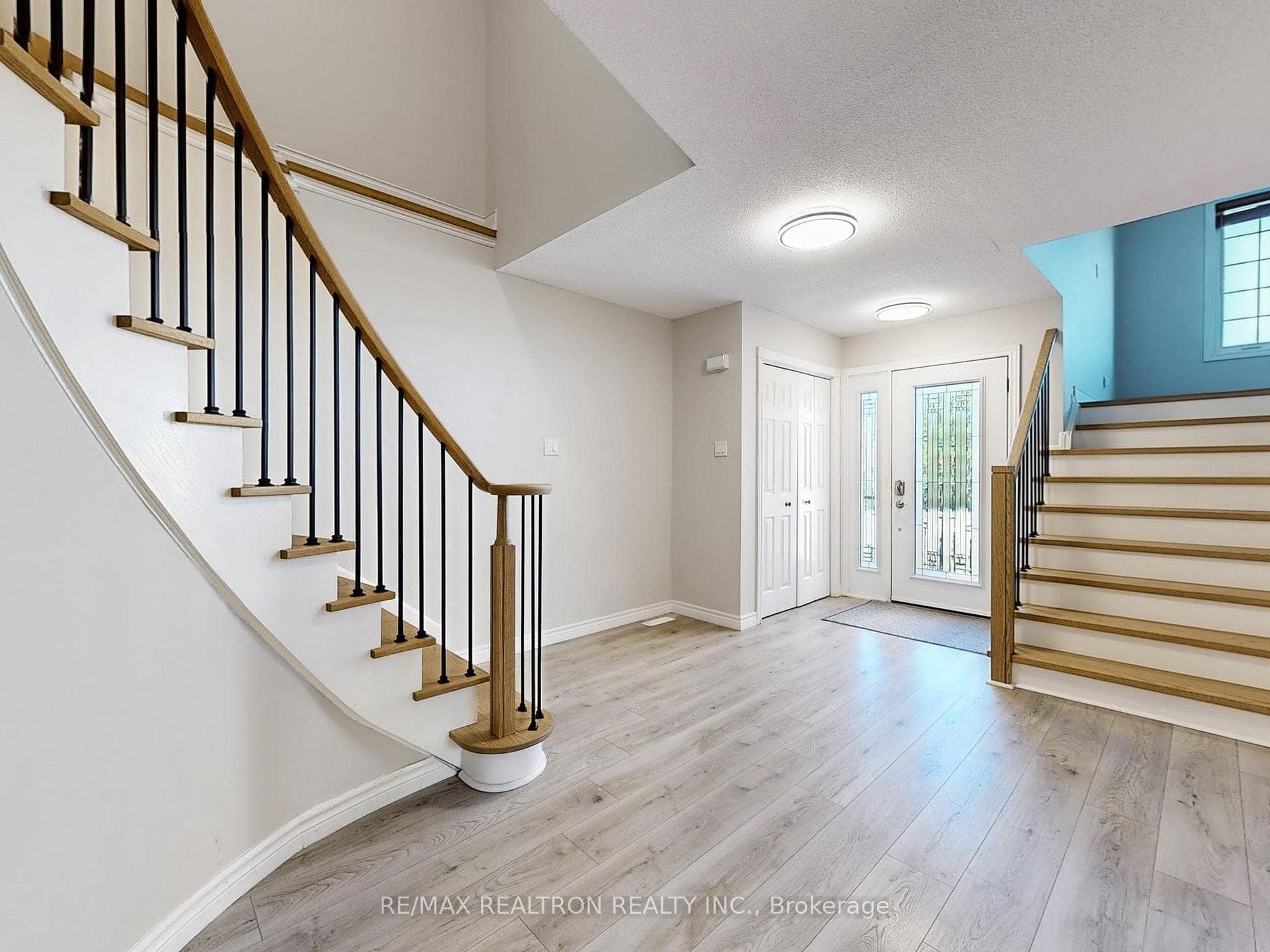 5386 Sheldon Park Drive photo 13