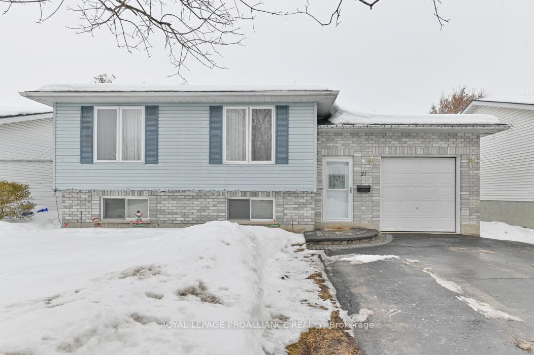 21 Robert Drive photo 2