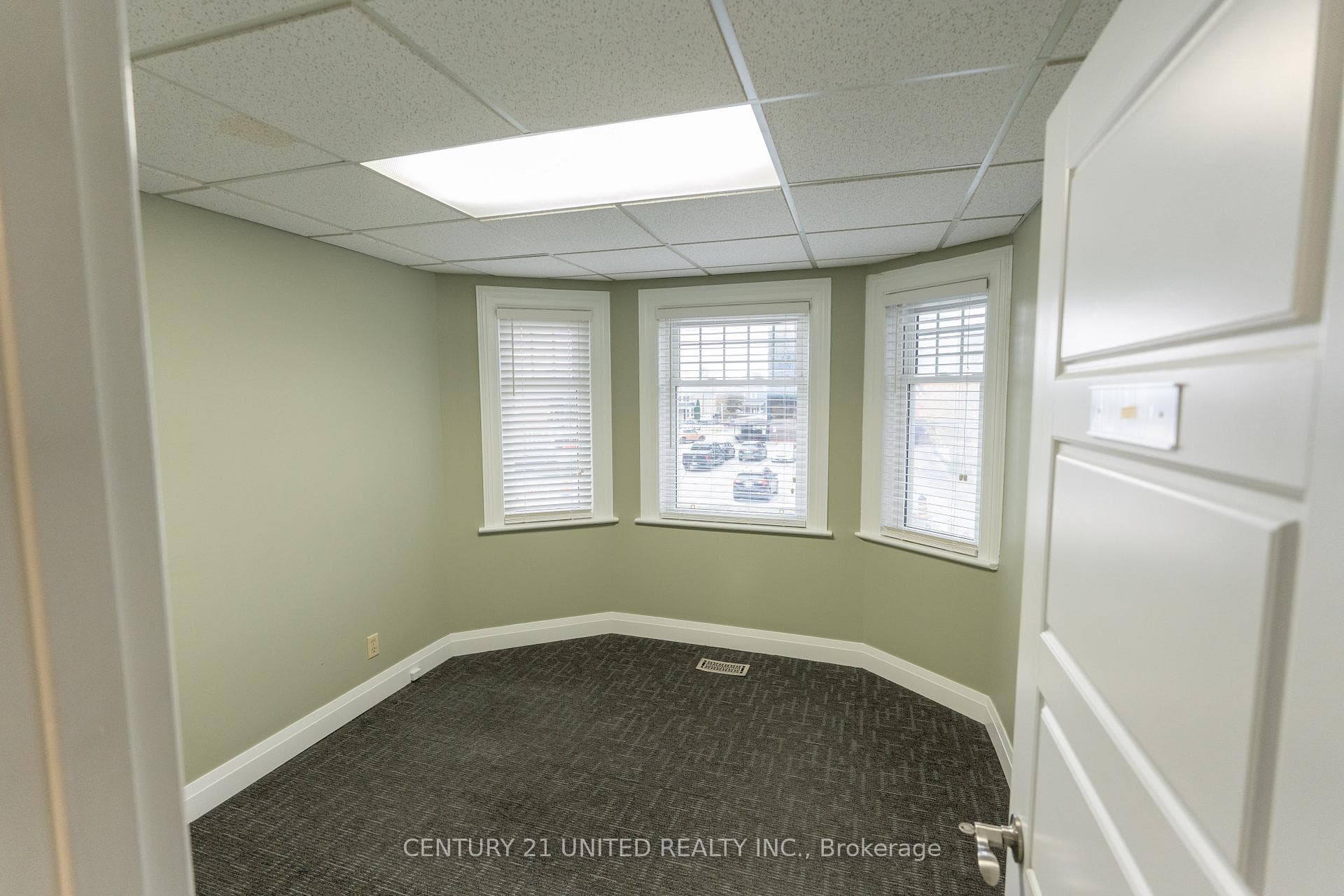 310 Rubidge Street photo 24