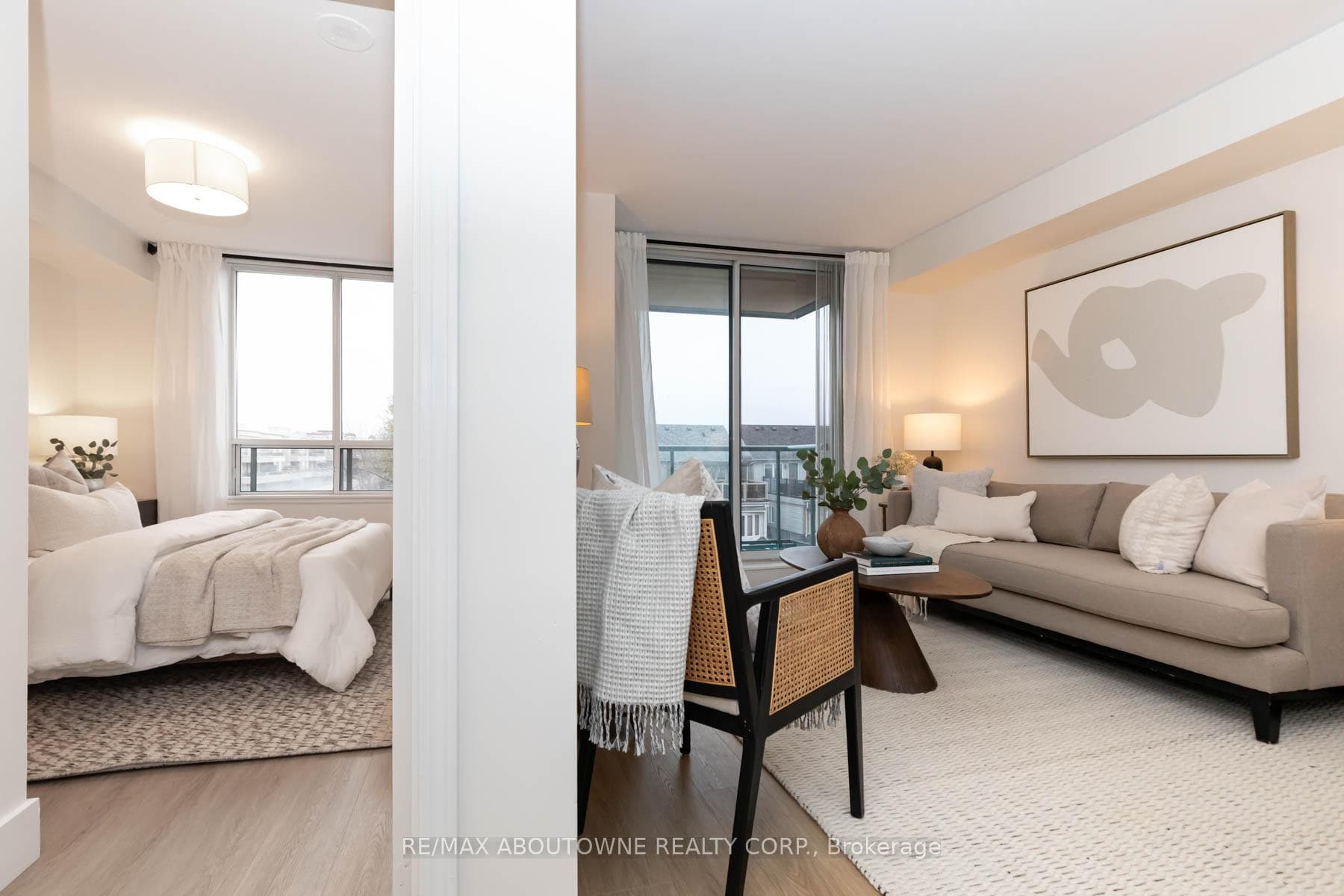 1733 Queen Street Unit 404 photo 14