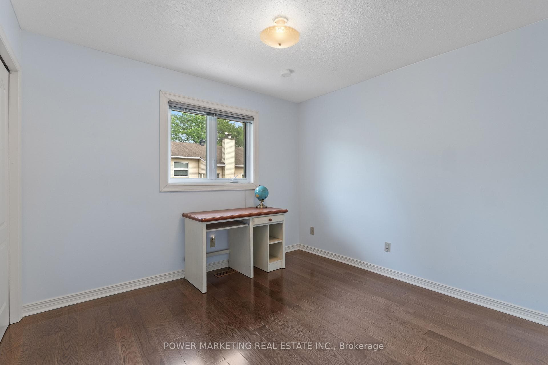 1552 Blohm Drive photo 22