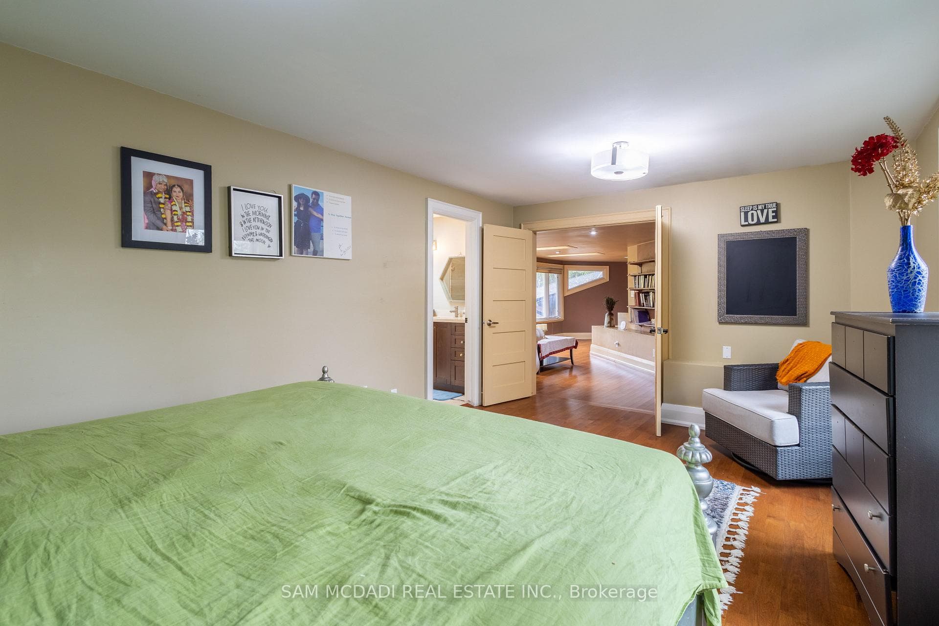 1628 Petrie Way photo 28