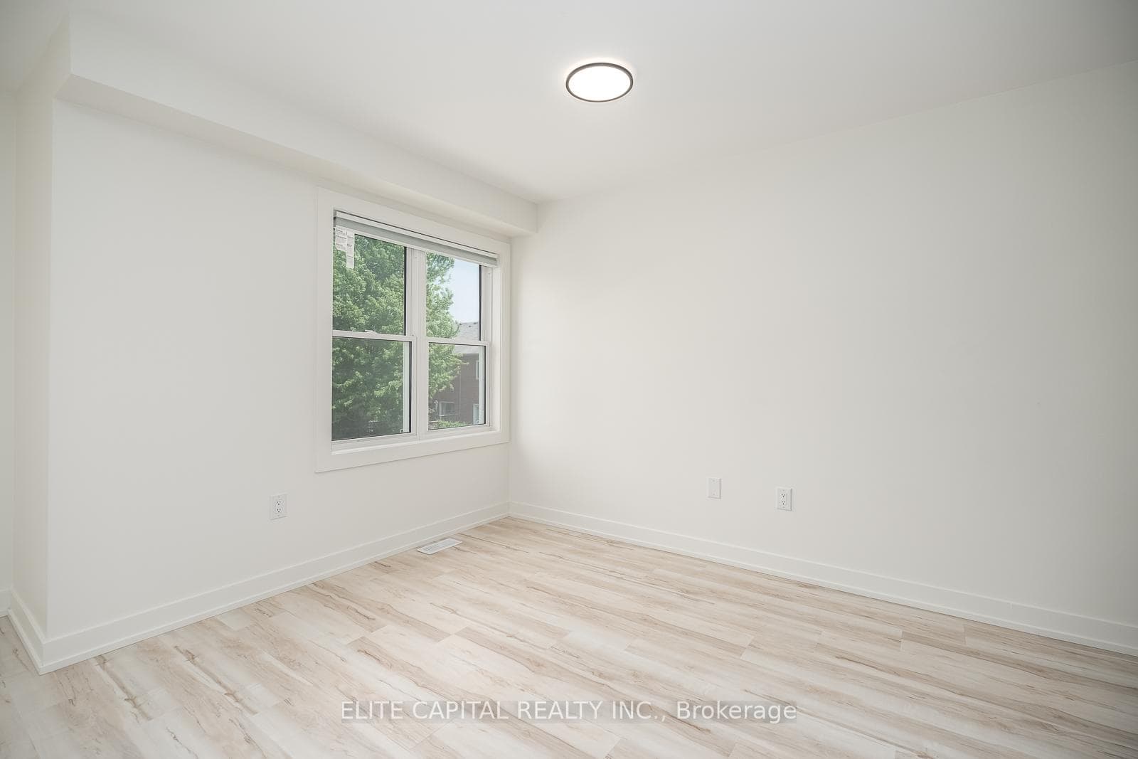1995 Pine Grove Avenue Unit 12 photo 11