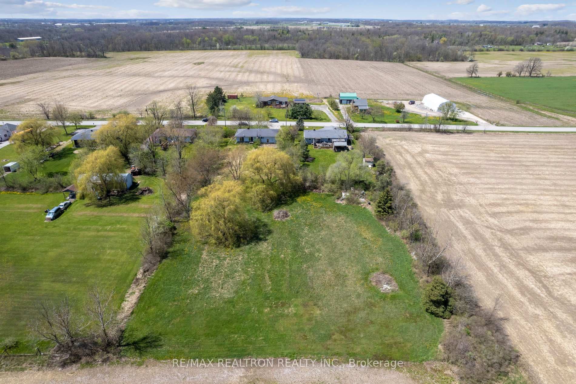 3227 Regional Rd 8 N/A photo 30