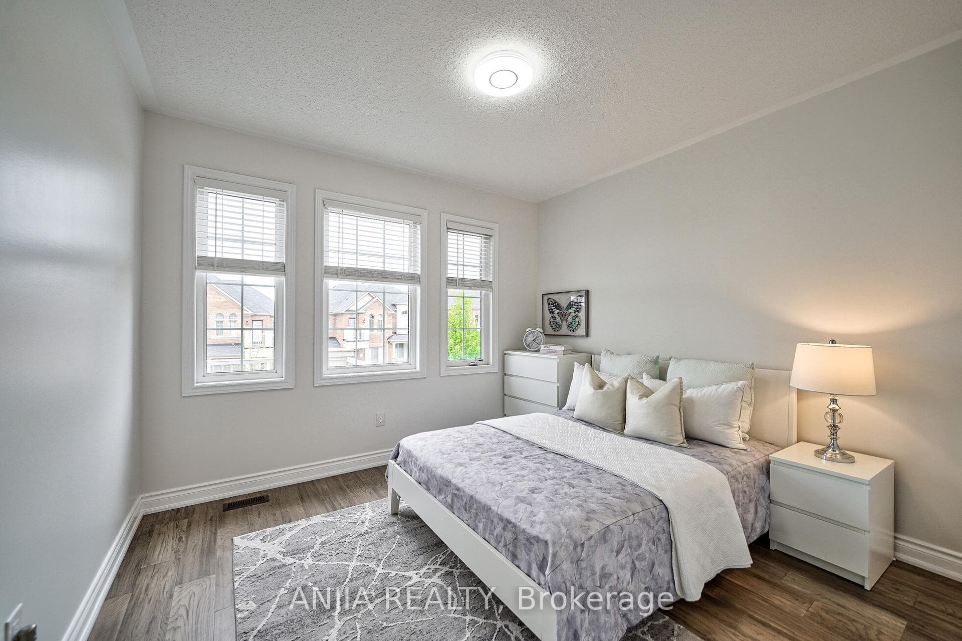 33 Harbord Street photo 21