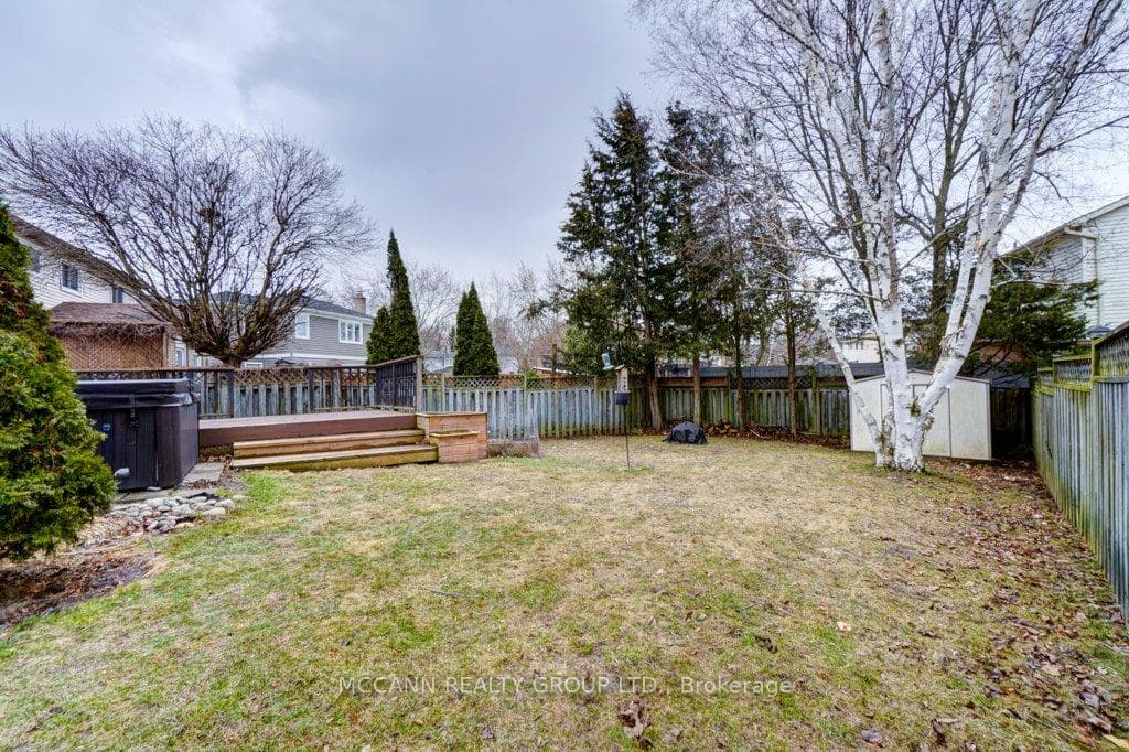 11 Oak Ridge Court photo 39