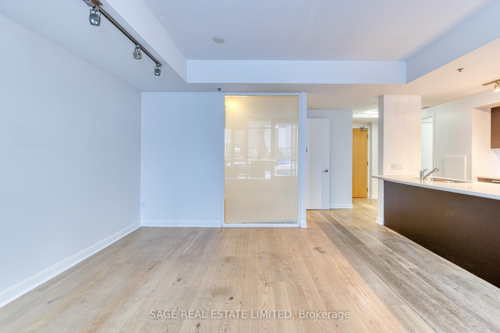 375 King Street Unit 706 photo 17