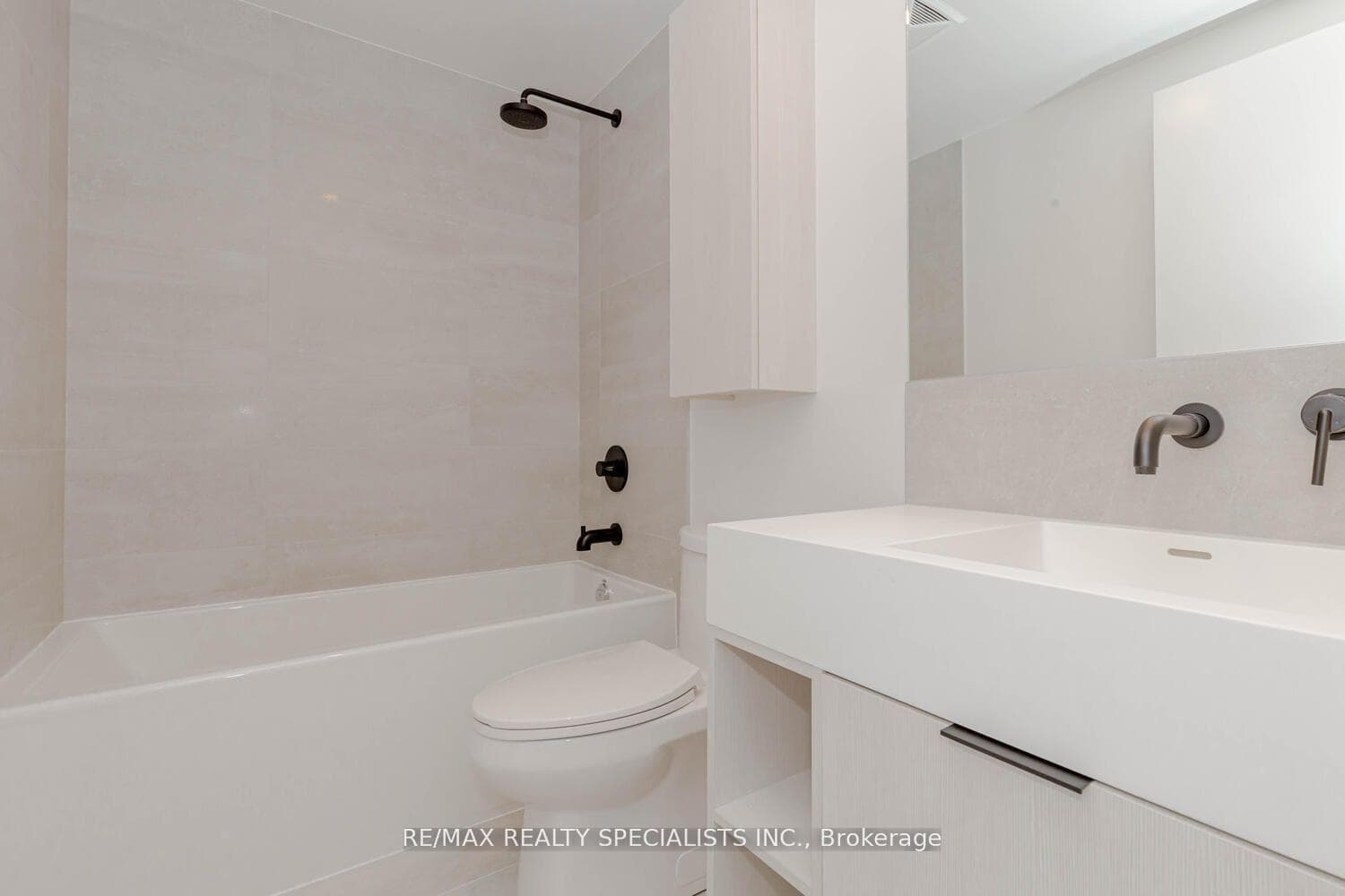 108 Peter Street Unit 610 photo 29