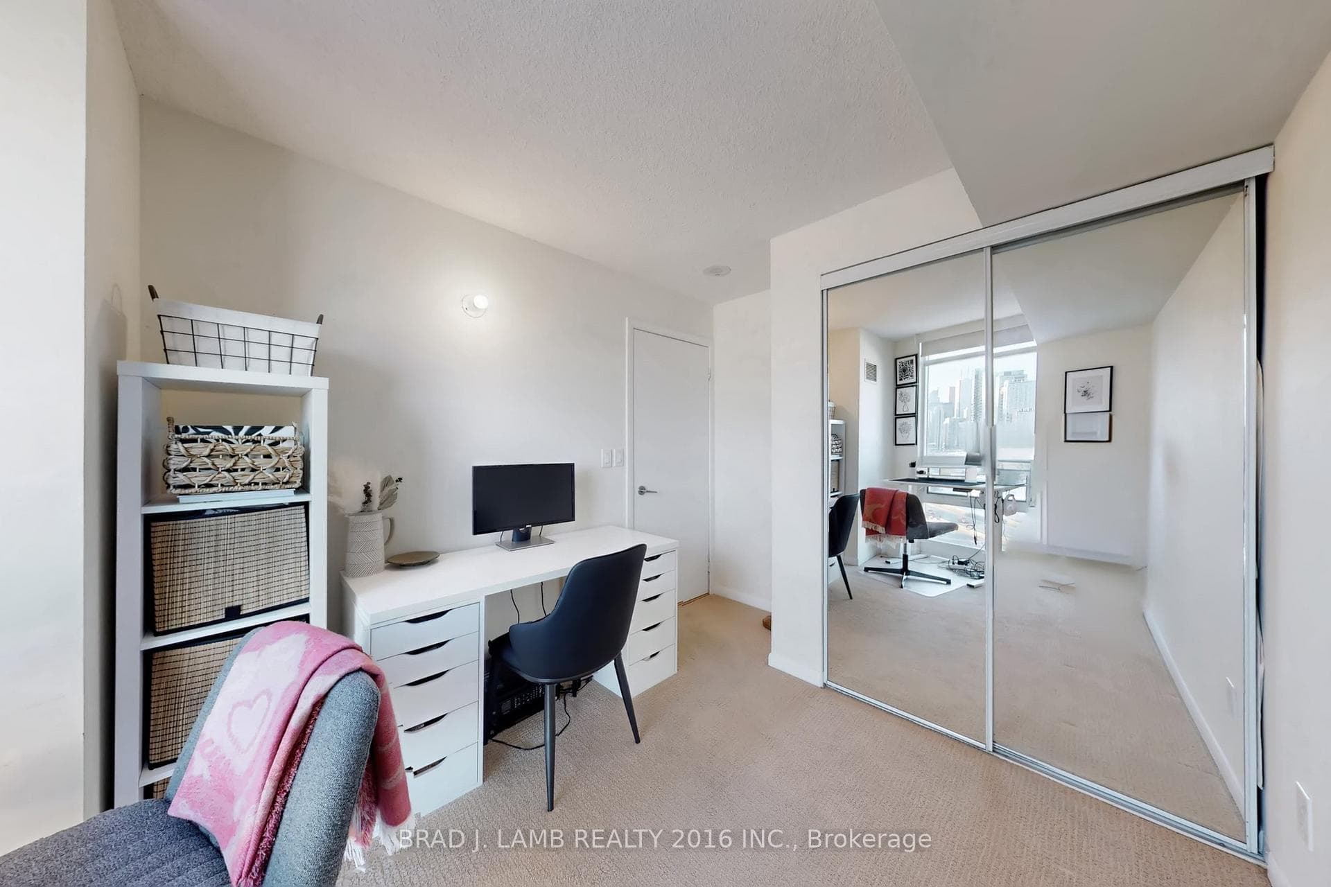 231 Fort York Boulevard Unit 1611 photo 10