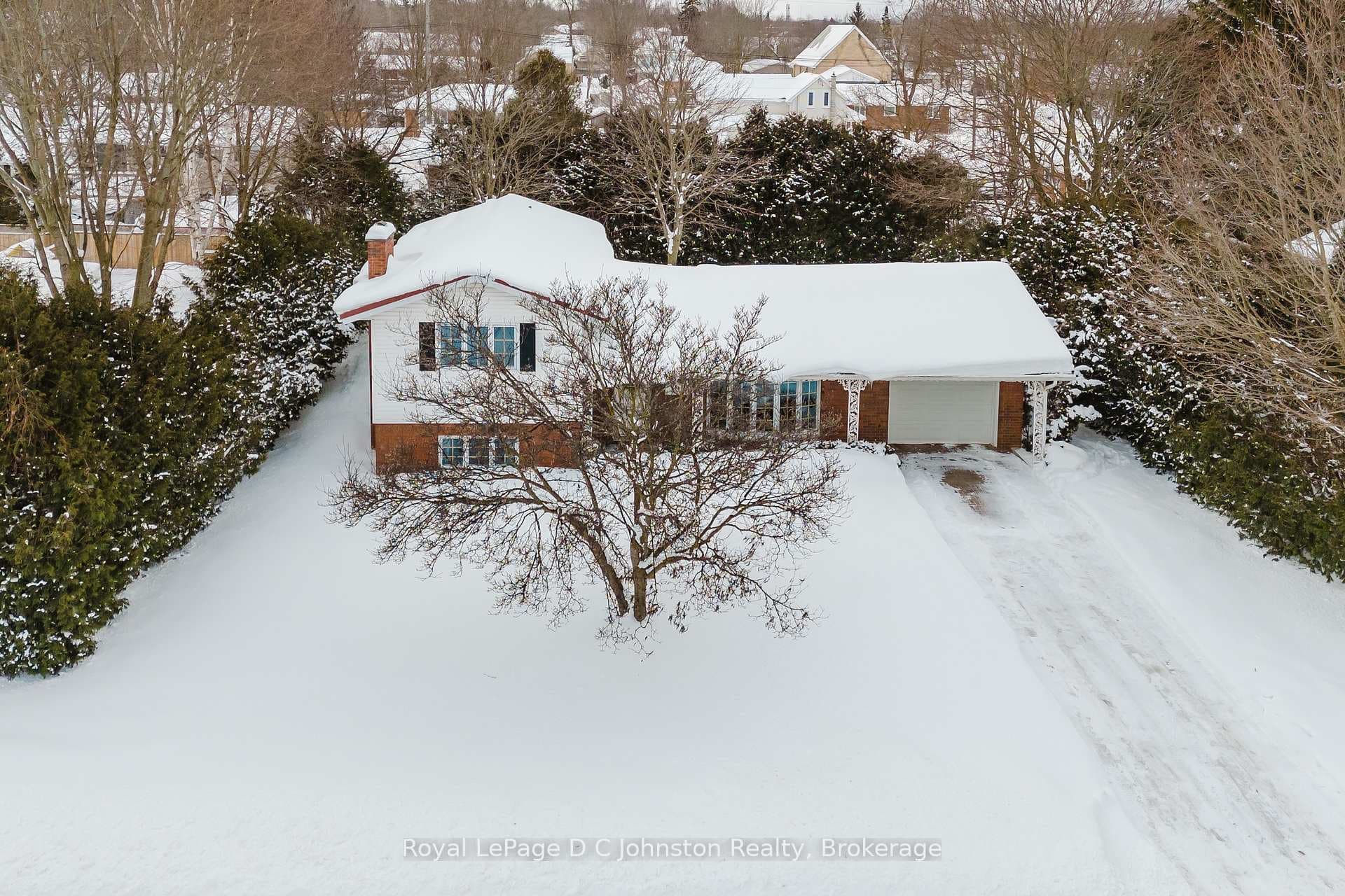 652 Orchard Drive photo 35