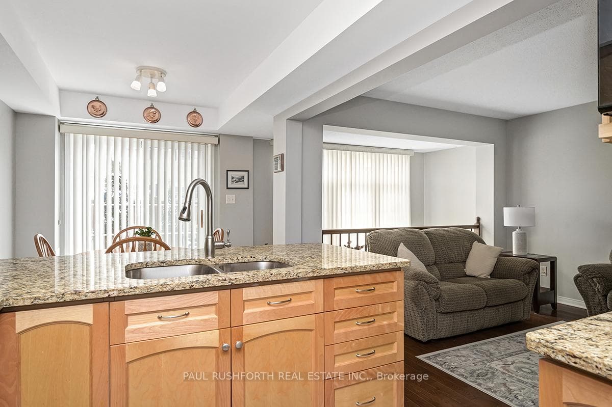 654 Kilbirnie Drive photo 9