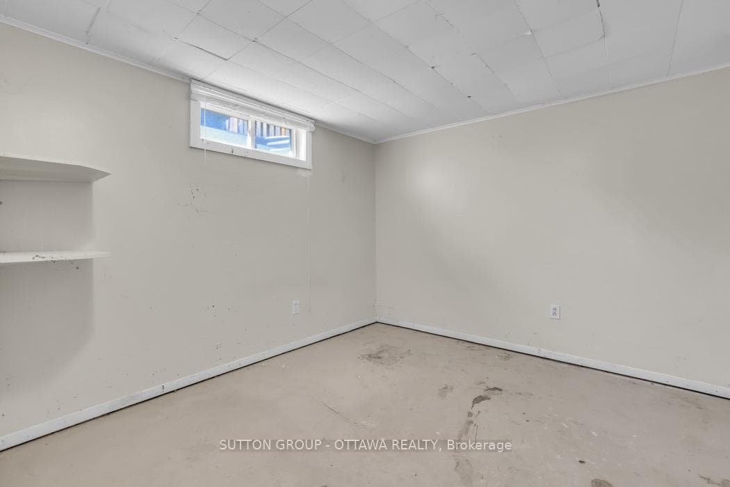 2014 Falkirk Crescent photo 25