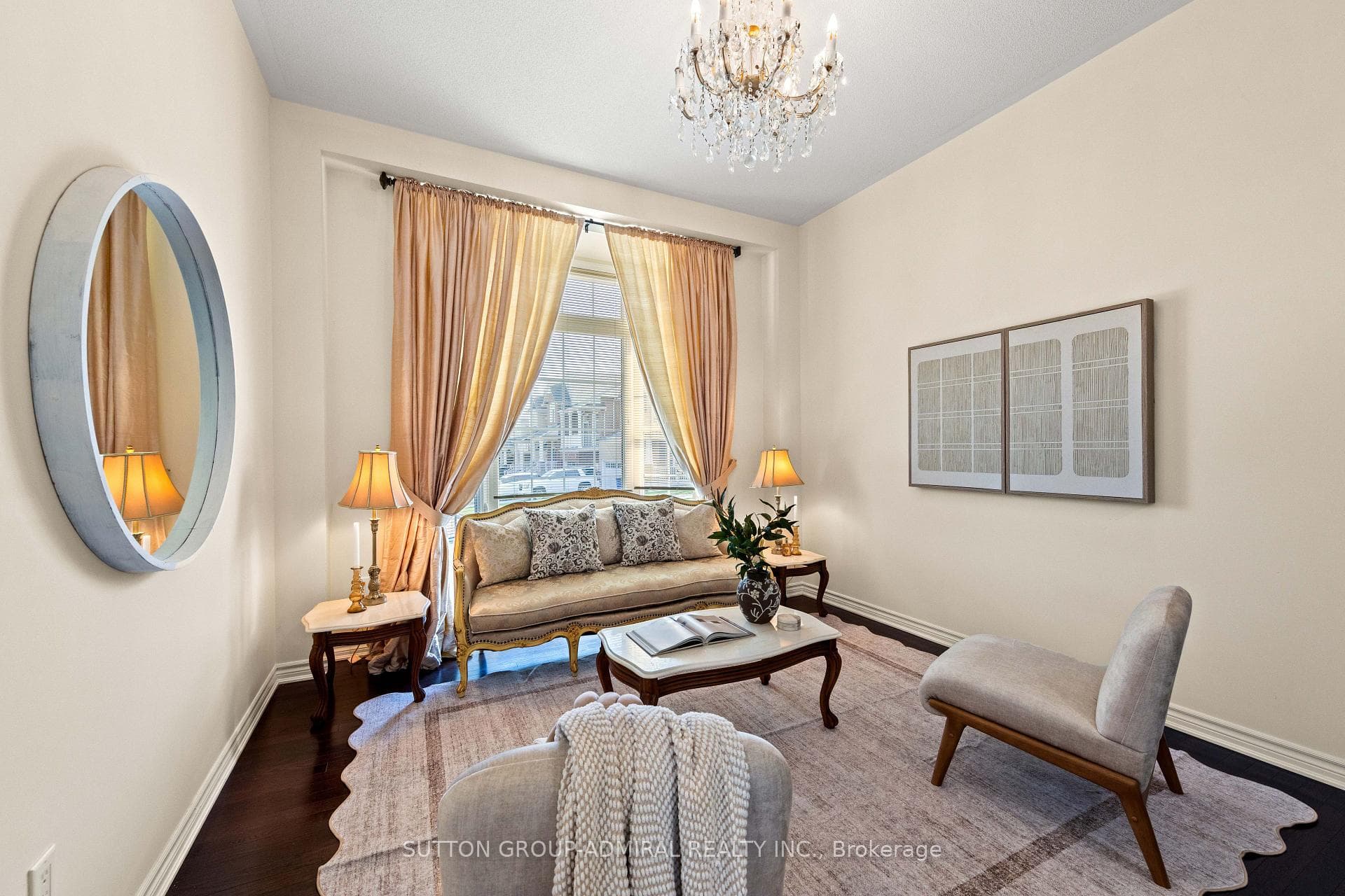 323 Cheryl Mews Boulevard photo 5