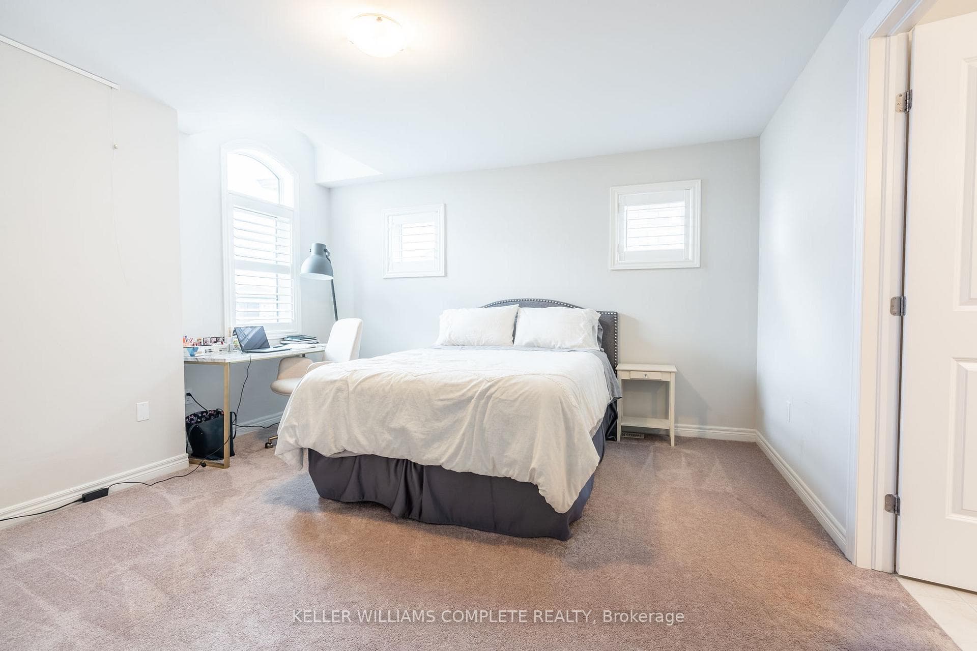 10 Robertson Road photo 23