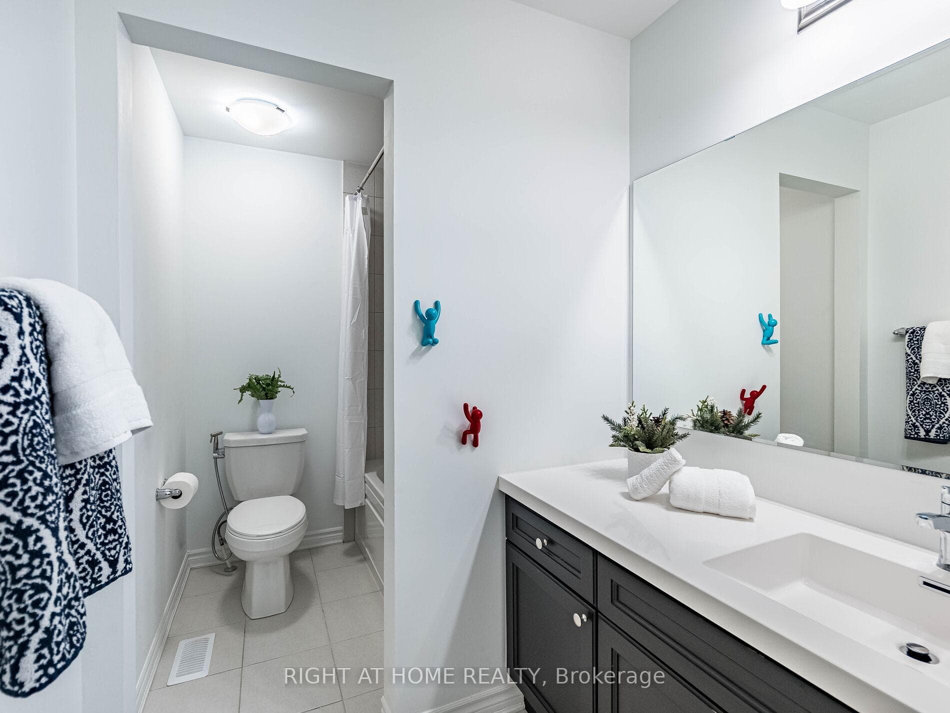 531 Bellflower Court photo 40