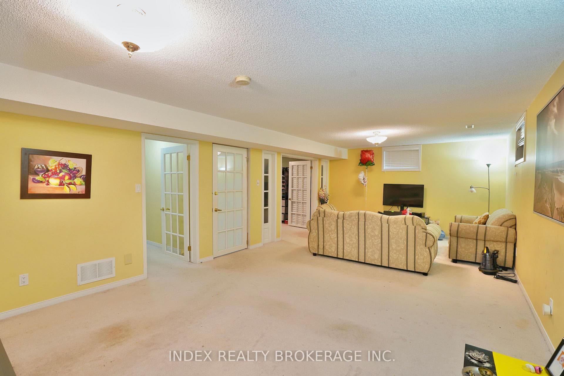 18 Girdwood Drive photo 24