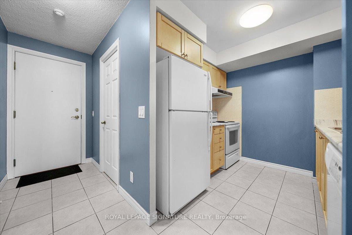 700 Humberwood Boulevard Unit 2230 photo 9