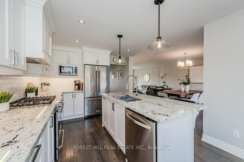 29 Fernbrook Crescent photo 13