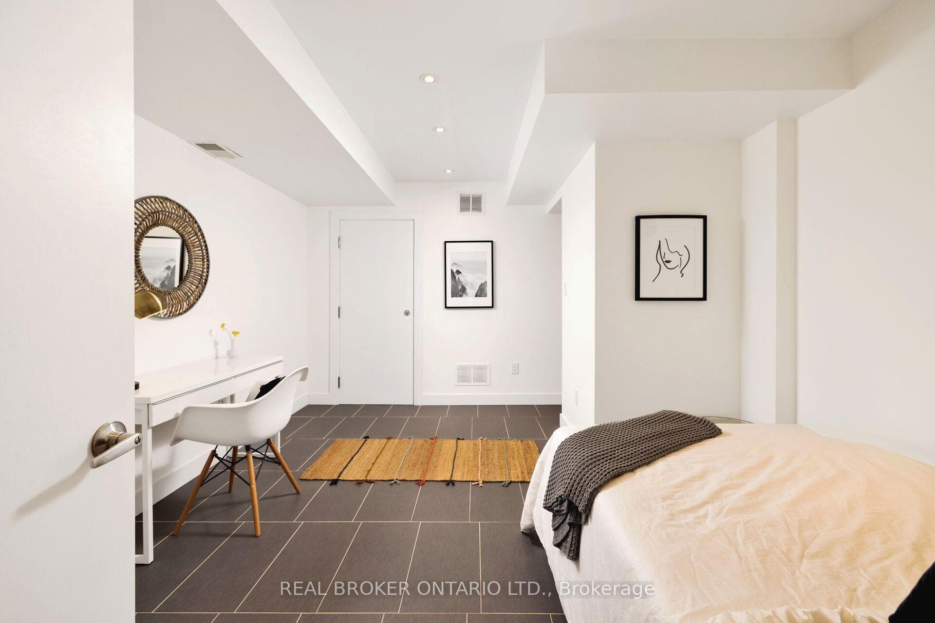 135 Prescott Avenue Unit Lower photo 7