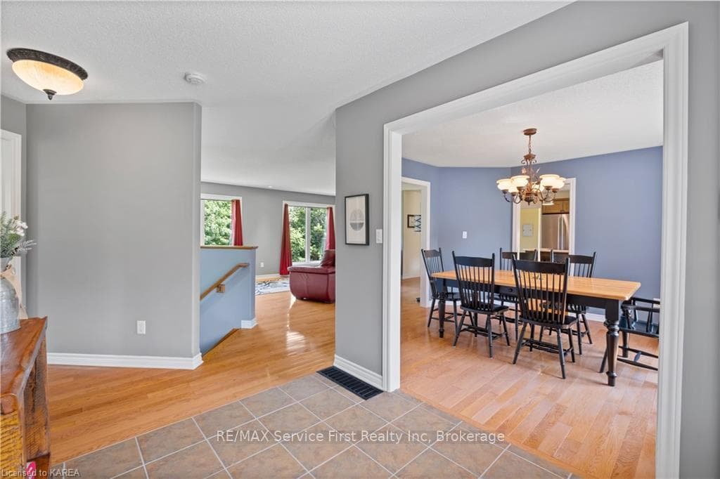 2548 SANDS Road photo 7