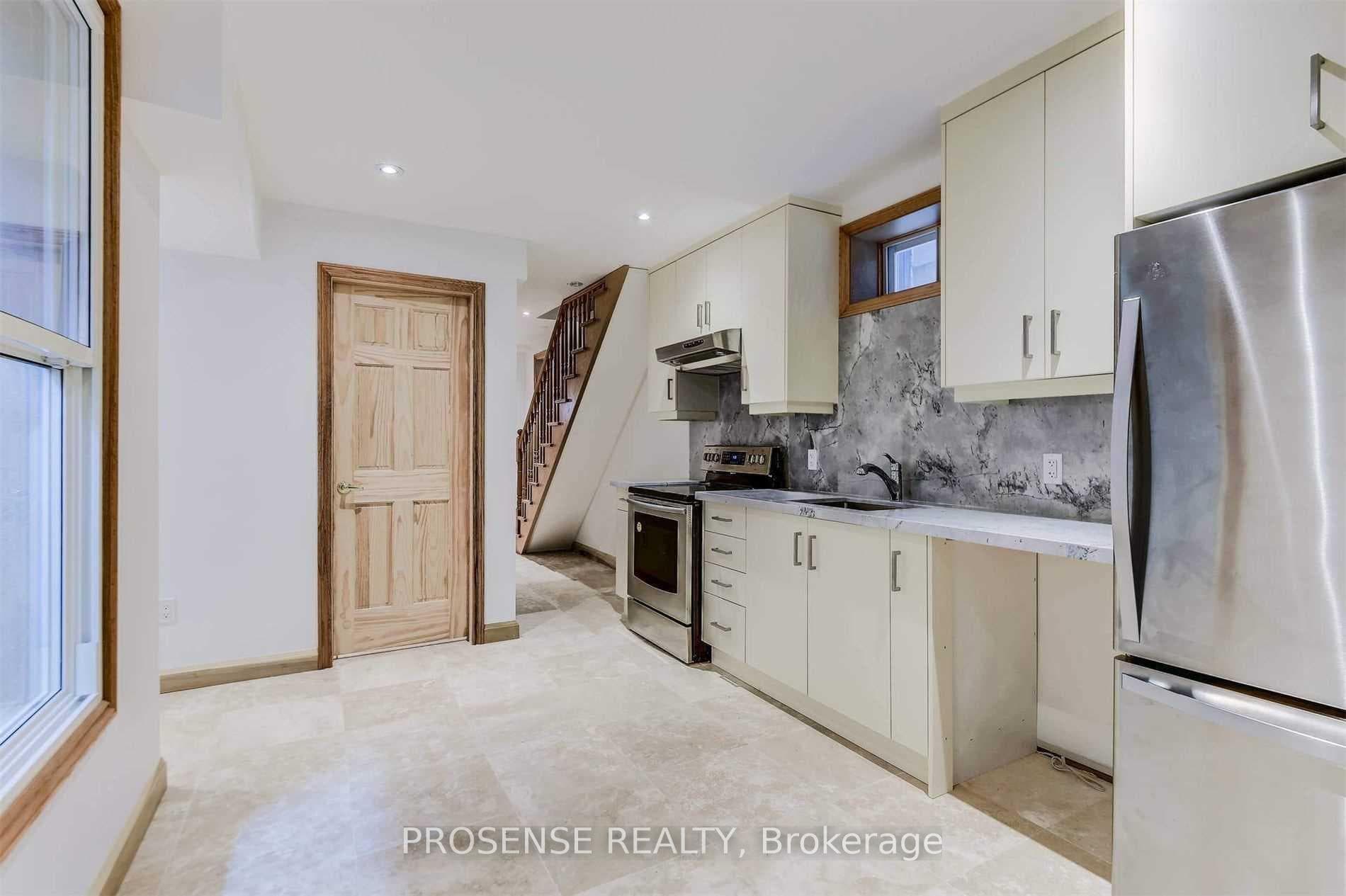 611 Ossington (Basement) Avenue photo 1