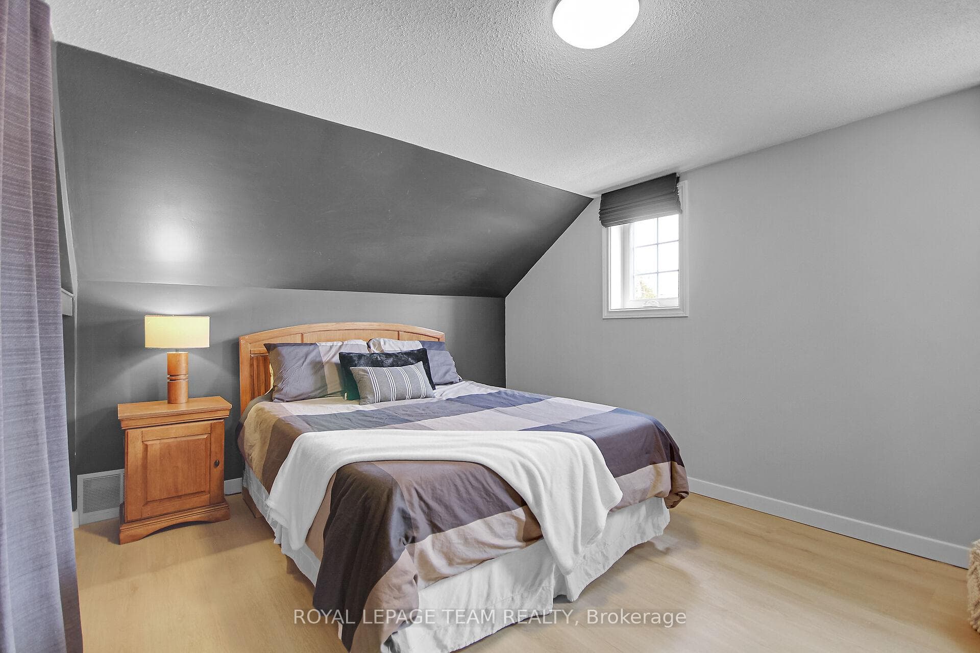 1594 Washington Street photo 23