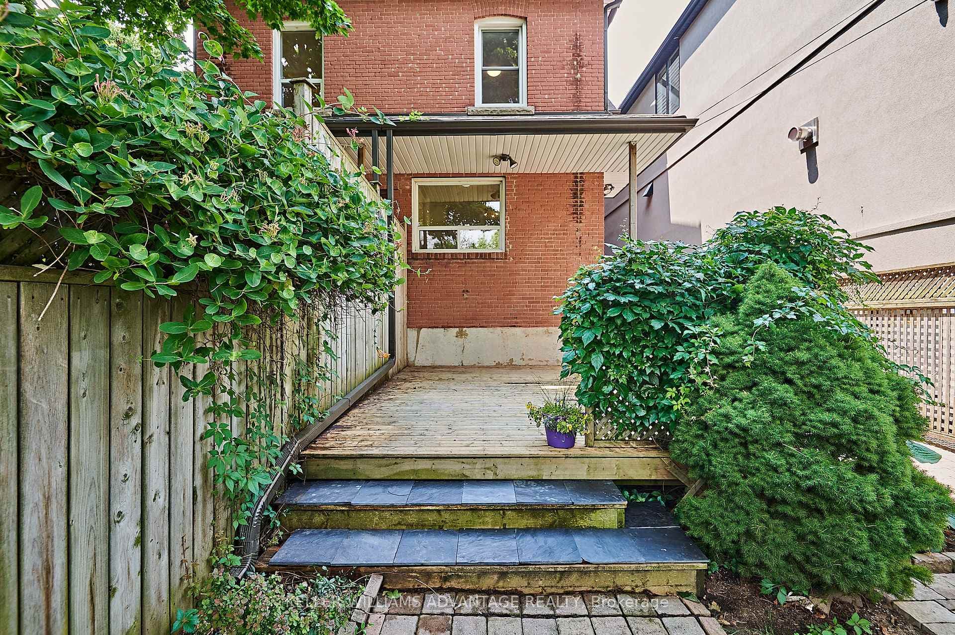 171 Ronan Avenue photo 28