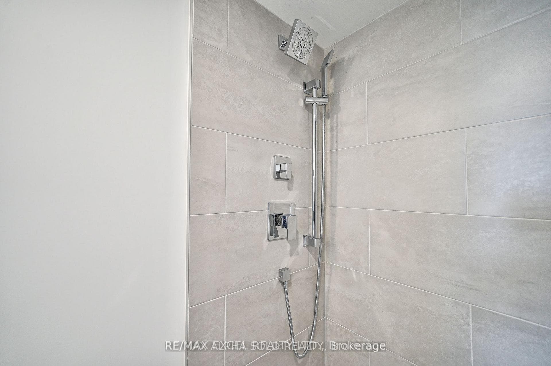 47 Mutual Street Unit 1402 photo 22