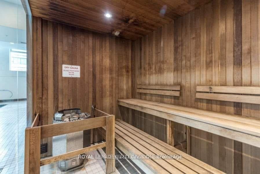 2191 Yonge Street Unit 511 photo 21