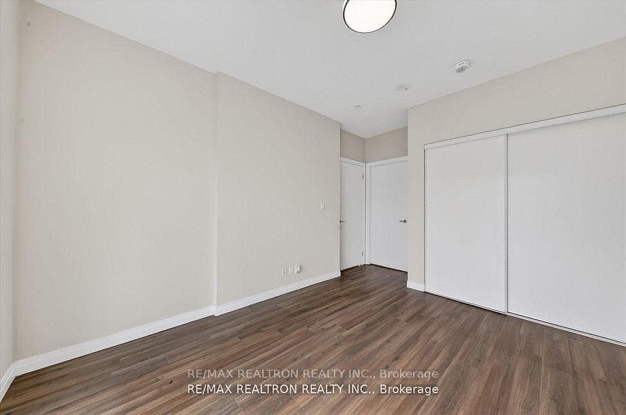 2152 Lawrence Avenue Unit PH08 photo 18