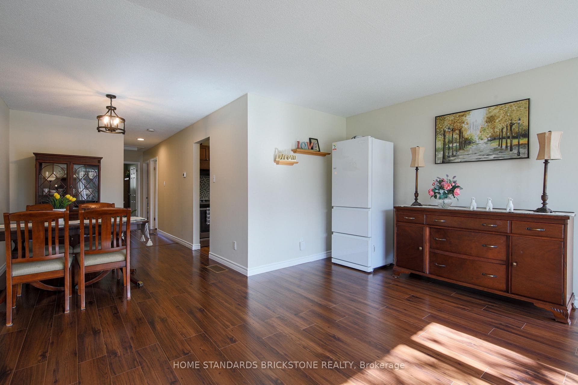 1562 Limberlost Road photo 6