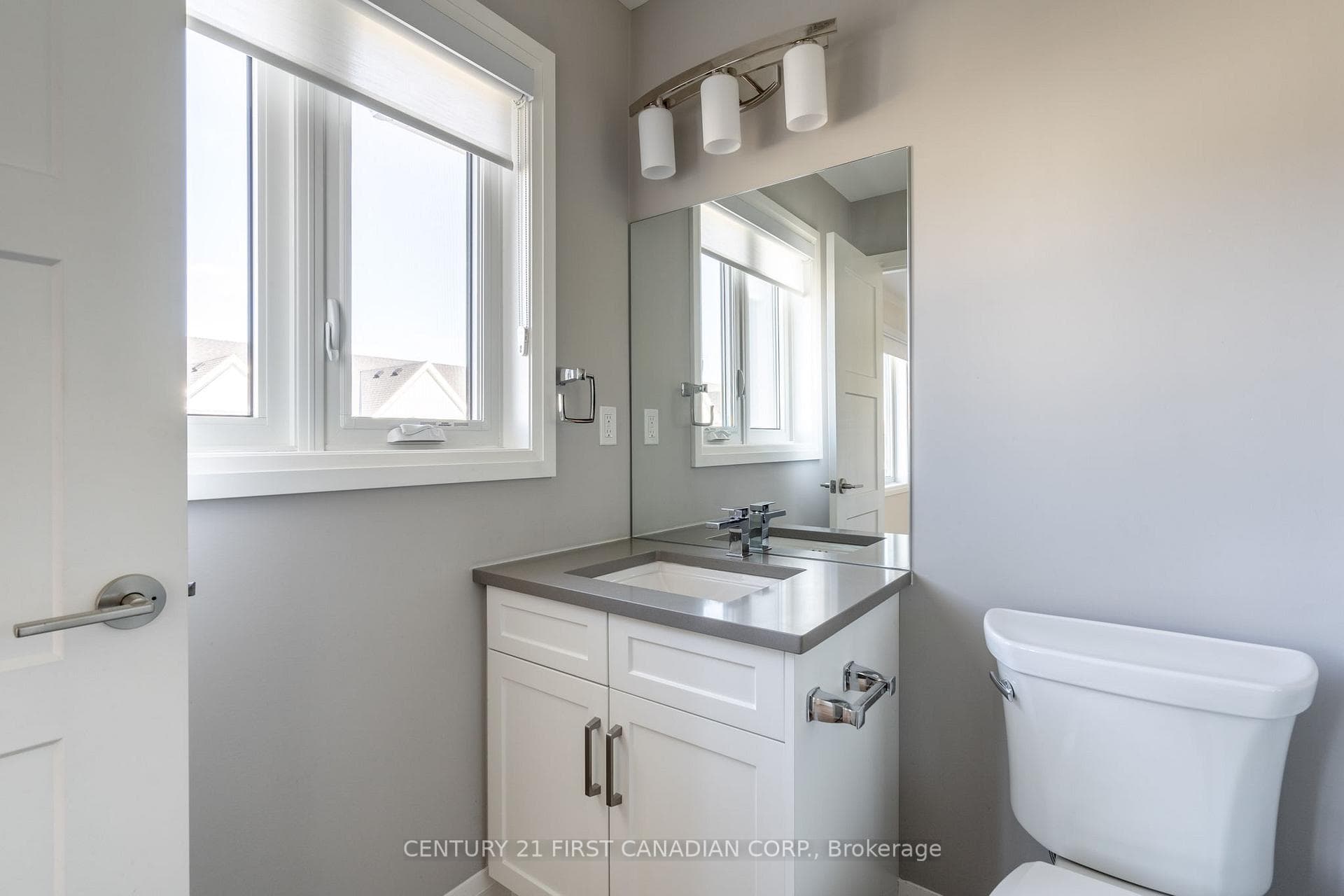 17 Nicholson Street Unit 32 photo 6