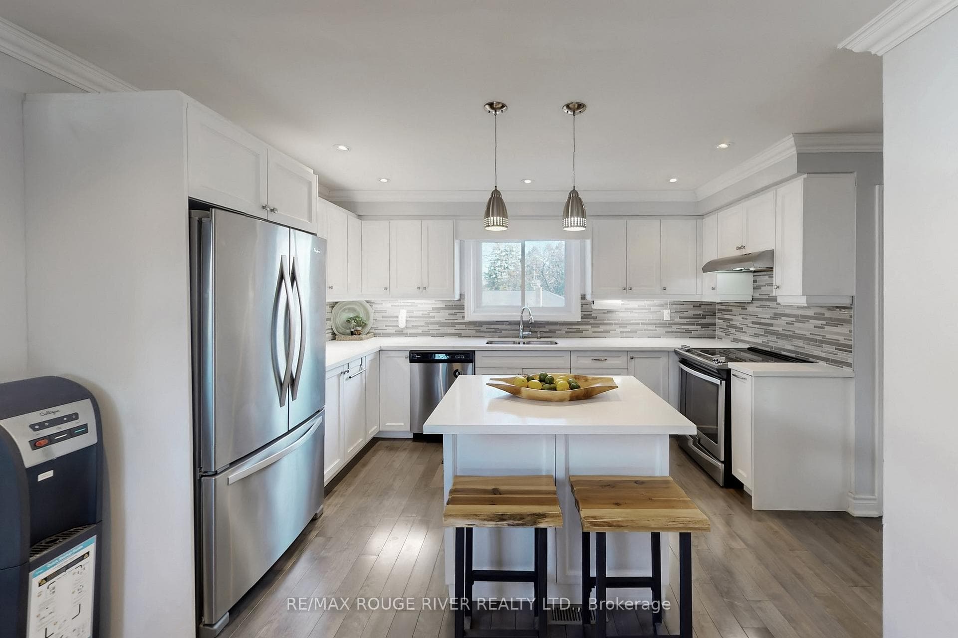 132 Beaverbrook Court photo 12