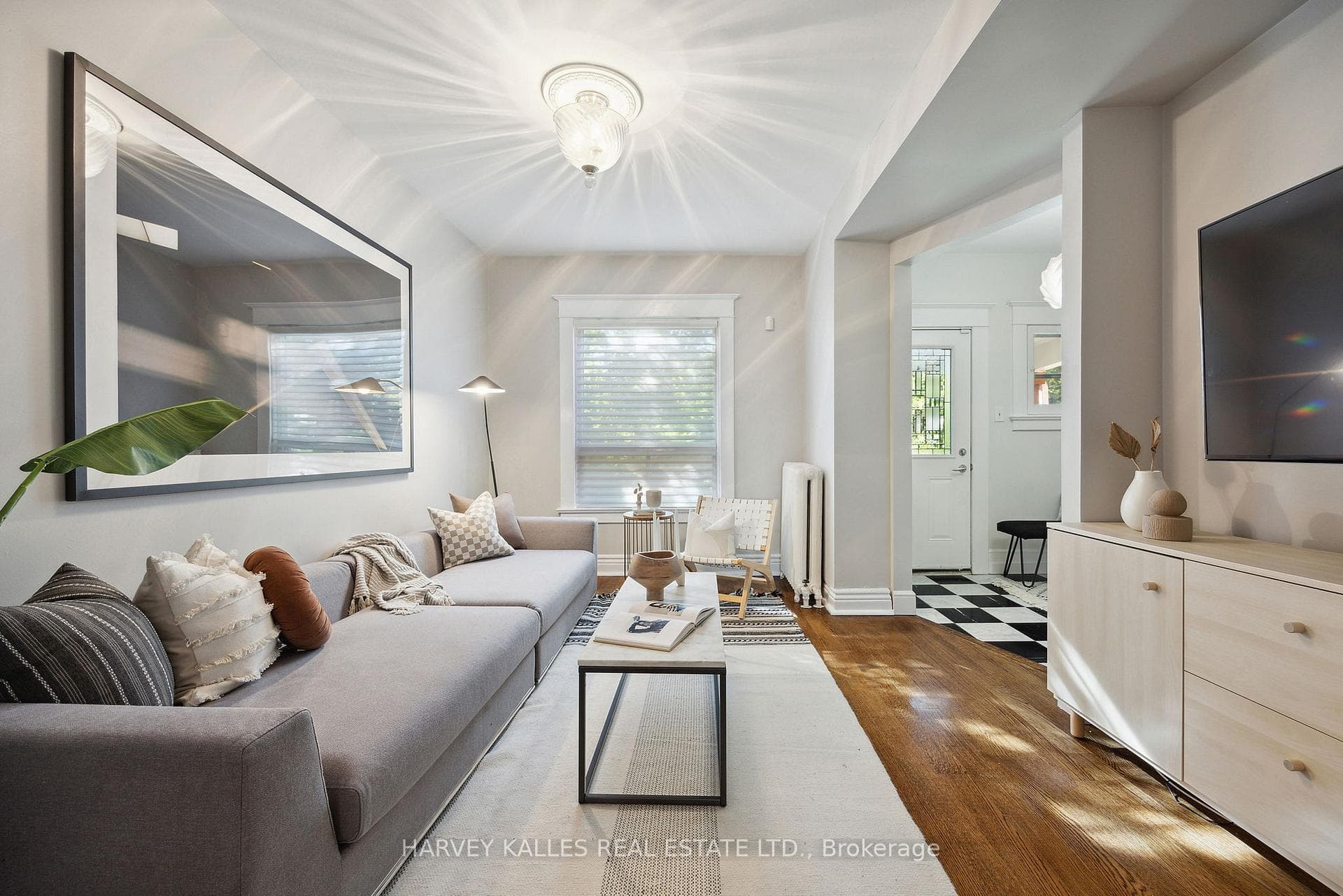257 Wychwood Avenue photo 3